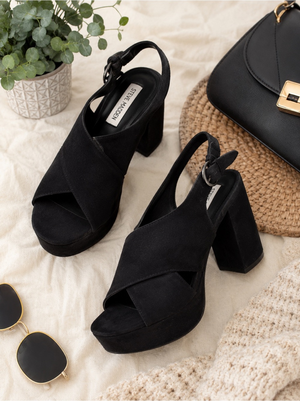 Steve Madden “Nicolette” Black Platform Heels 🖤